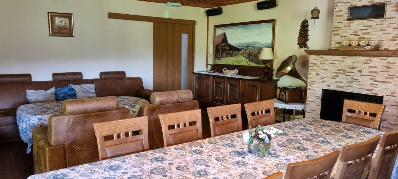 Chata Linia Kokava nad Rimavicou エクステリア 写真